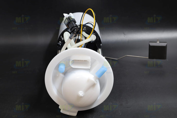 AUDI Q5 FUEL PUMP+GAUGE 2.0T/3.2 EARLY MODEL, 09-13