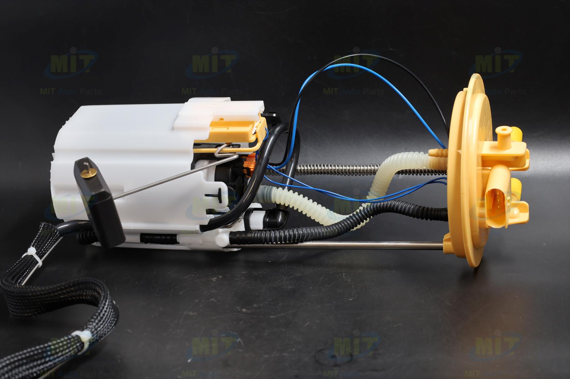 MERCEDES SPRINTER FUEL PUMP+GAUGE 3.0D 06-18