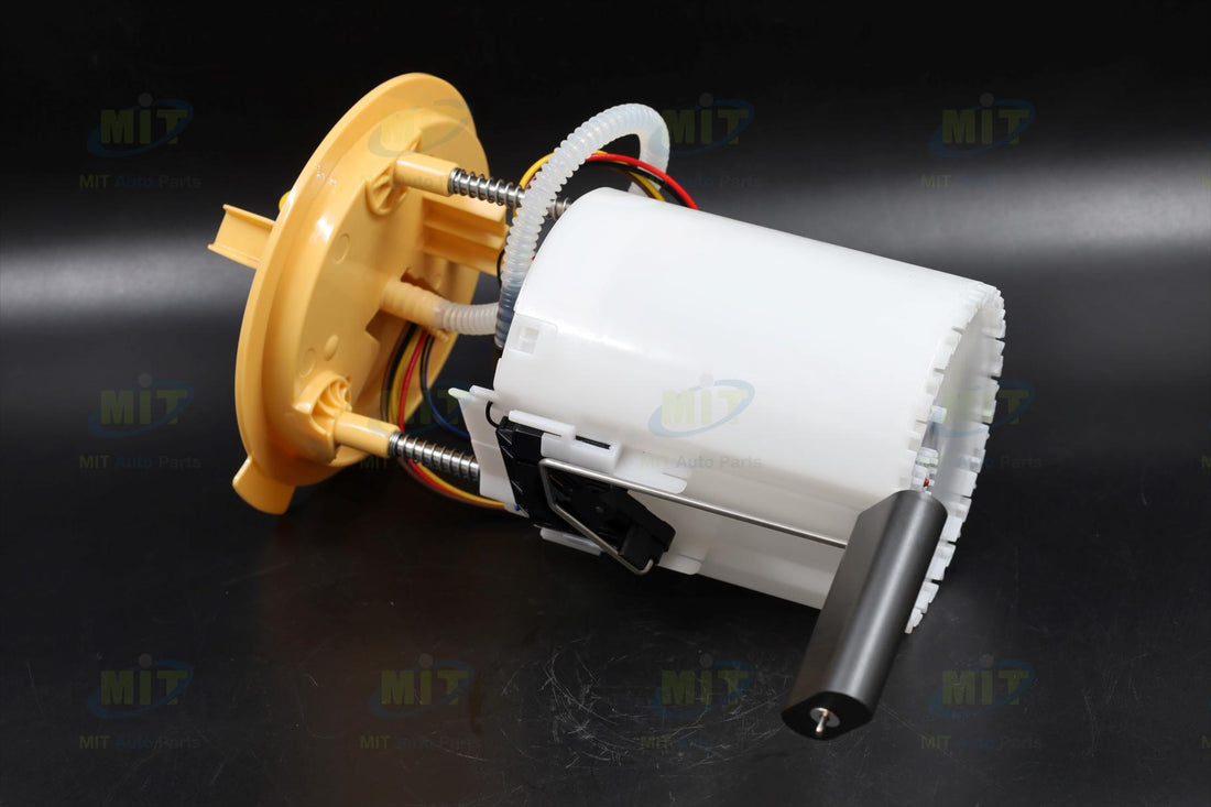 MERCEDES CLA C117 FUEL PUMP+GAUGE 200D/220D MWB246 13-19 >A-CLASS W176 >GLA X156