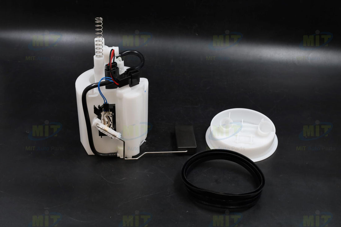 MERCEDES C-CLASS W203 FUEL PUMP+GAUGE C200/240/320 EARLY MODEL, 00-04