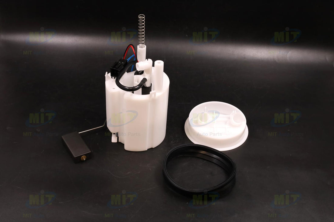 MERCEDES C-CLASS W203 FUEL PUMP+GAUGE C200/240/320 EARLY MODEL, 00-04