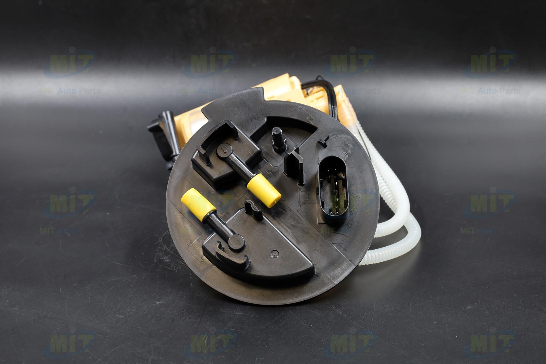 MERCEDES C-CLASS W205 FUEL PUMP+HOUSING, 220D/250D 14-21 >E-CLASS W213 >GLC X253