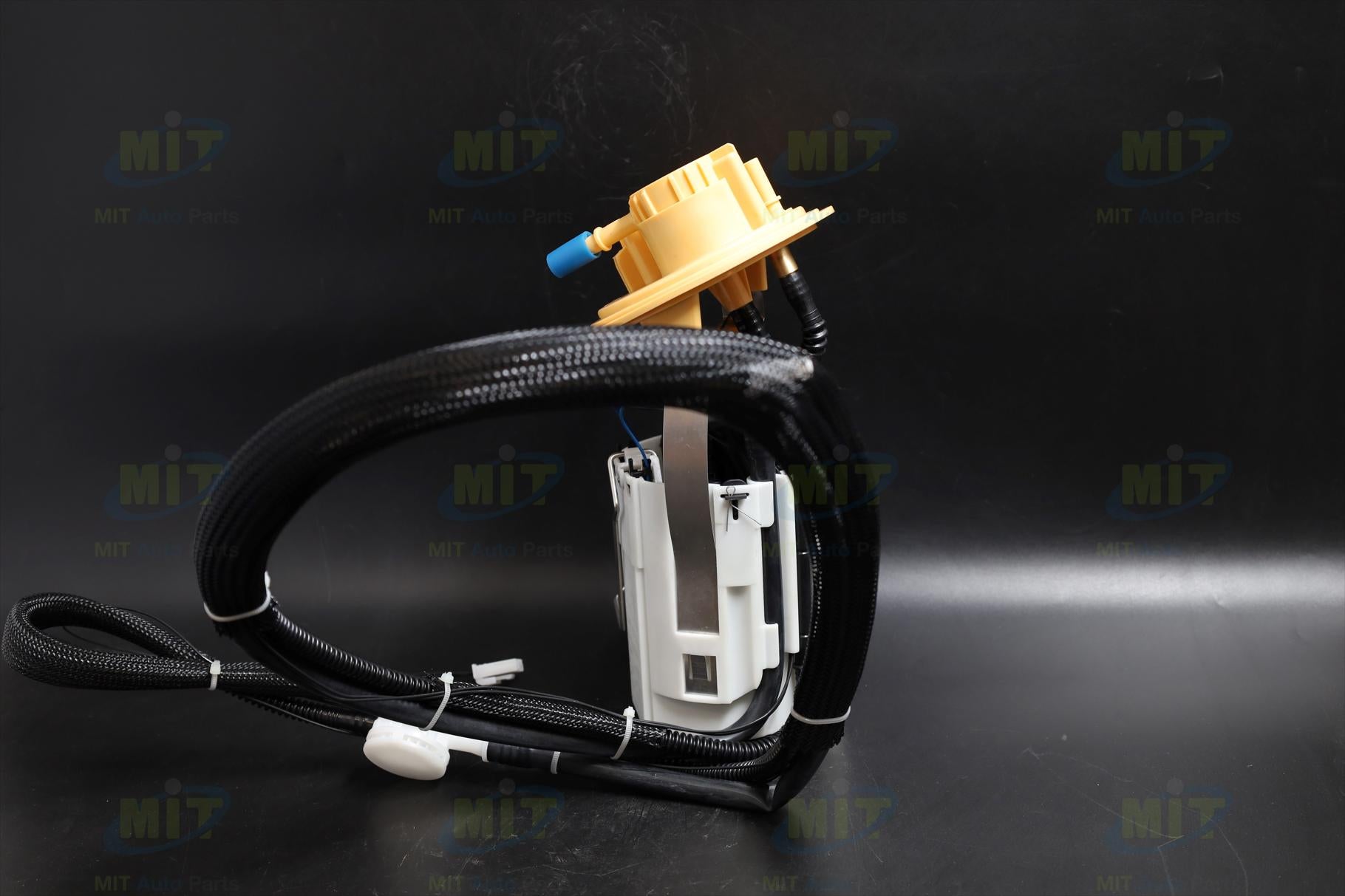 VOLVO XC90 FUEL PUMP+GAUGE 2.4D 04- >S60