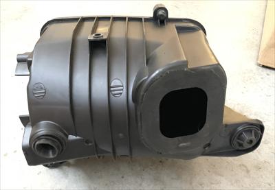 VW GOLF 5 AIR CLEANER BOX 1.6/2.0 04-08 >JETTA MK5