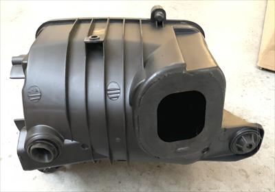 VW JETTA 5 AIR CLEANER BOX 1.6/2.0 06-10 >GOLF MK5