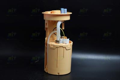 VW TRANSPORTER/CARAVELLE T5 FUEL PUMP+HOUSING, 1.9D/2.5D 04-15